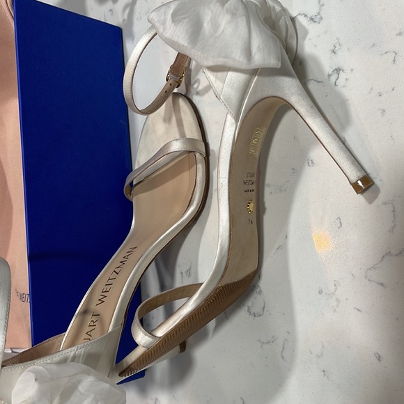 STUART WEITZMAN - Picture 5 of 11
